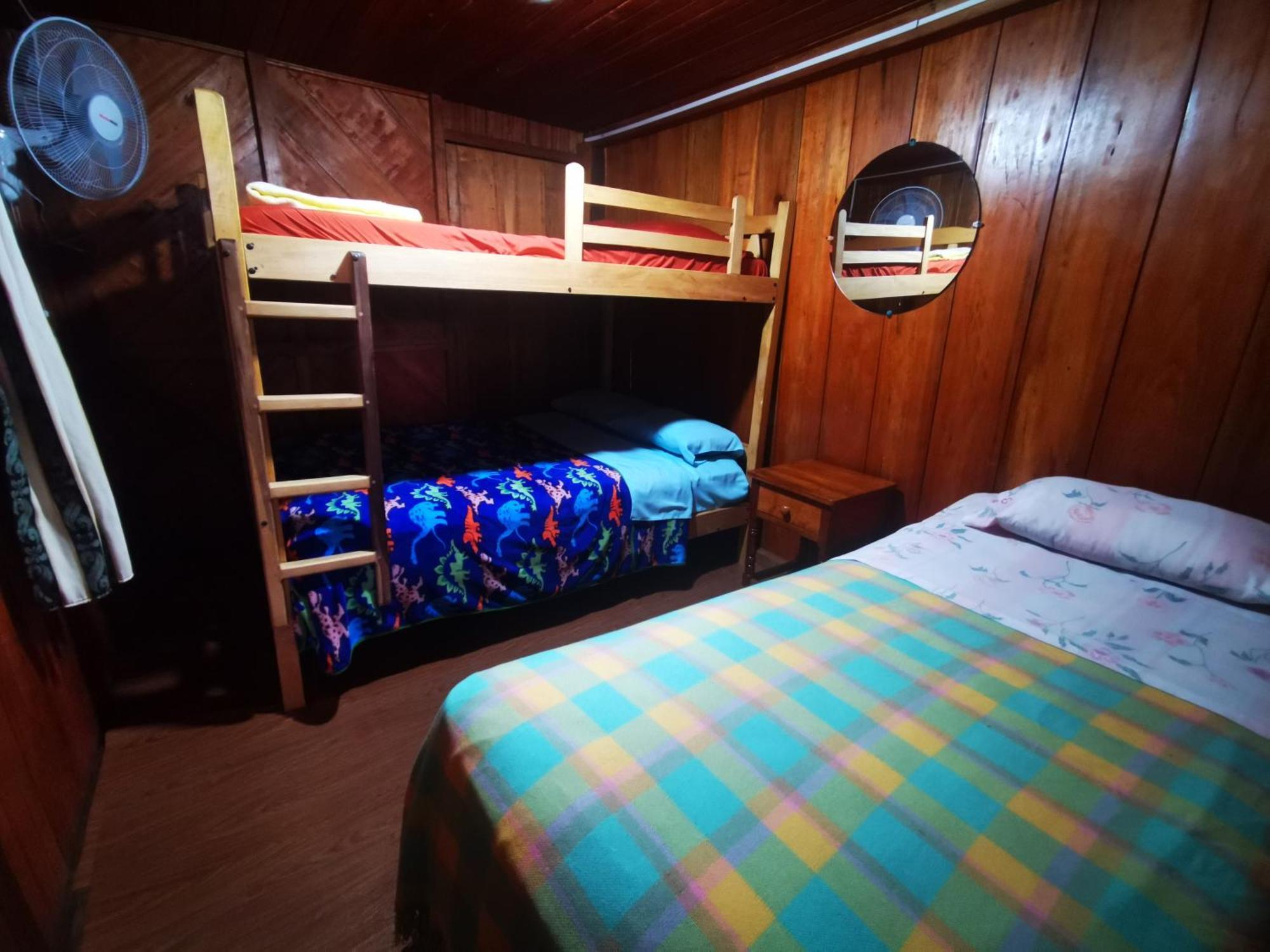 La Tranquilidad Hostel Mindo Εξωτερικό φωτογραφία